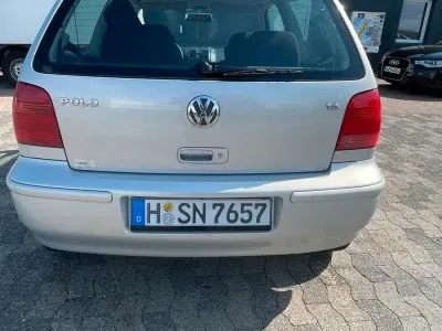 Usata VW Polo 90 CV (66 kW) 2000 Argento Utilitaria