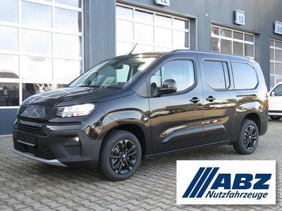 Second-hand Fiat Doblò 131 CP (96 kW) 2024 Negru Monovolum