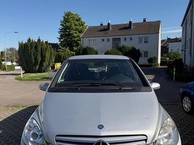 Usata Mercedes B200 193 CV (141 kW) 2006 Argento Monovolume