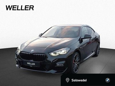 Black sapphire (schwarz) Gebraucht 2024 BMW 220 M Sport Coupé | 34.450 € (Guter Preis)
