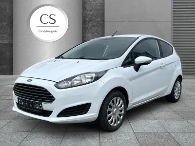 Gebraucht Ford Fiesta 60 PS (44 kW) 2015 Weiß Kleinwagen