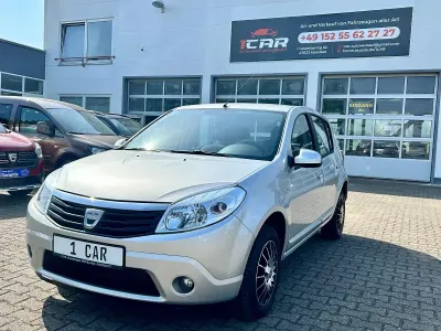 Używany Dacia Sandero Lauréate 75 KM (55 kW) 2011 Szary Hatchback