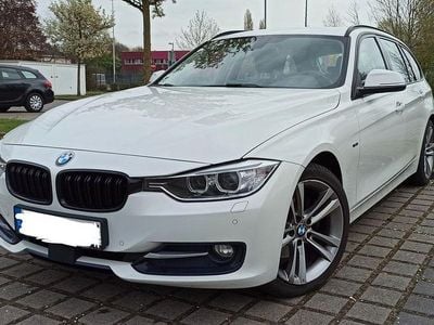 Gebraucht BMW 320 Sport Line 184 PS (135 kW) 2015 Weiß Kombi