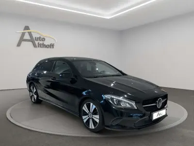 Gebraucht Mercedes CLA220 170 PS (125 kW) 2019 Schwarz Coupé