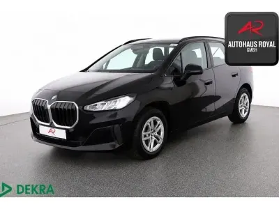 Gebraucht BMW 216 Active Tourer Shadowline 122 PS (89 kW) 2025 Schwarz Van / Kleinbus