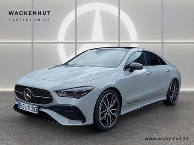 Grau Gebraucht 2025 Mercedes CLA220 AMG Limousine | 44.900 €