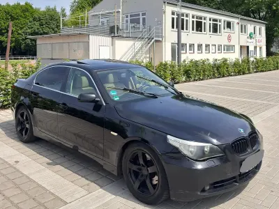 Gebraucht BMW 530 Basis 300 PS (220 kW) 2004 Schwarz Limousine