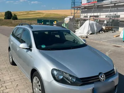Gebraucht VW Golf VI 105 PS (77 kW) 2011 Silber Kleinwagen