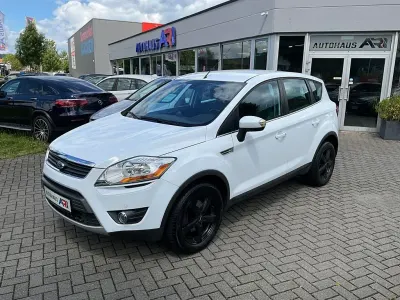 Gebraucht Ford Kuga Titanium 136 PS (100 kW) 2009 Weiß SUV