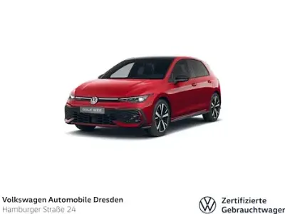 Gebraucht VW Golf VIII GTE 272 PS (200 kW) 2025 Kings red metallic/schwarz Limousine