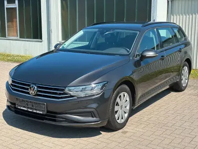 Gebraucht VW Passat Business 150 PS (110 kW) 2022 Schwarz Kombi