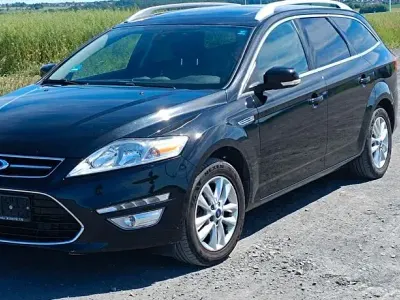 Gebraucht Ford Mondeo Ambiente 125 PS (91 kW) 2010 Schwarz Limousine