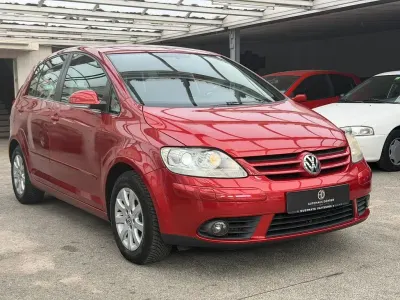 Gebraucht VW Golf Plus Cross Comfortline 102 PS (75 kW) 2006 Rot Limousine