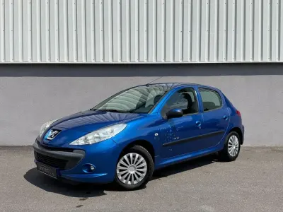Gebraucht Peugeot 206+ Style 73 PS (53 kW) 2011 Blau Kleinwagen
