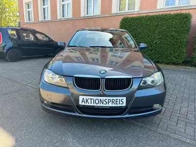 Gebraucht BMW 320 150 PS (110 kW) 2005 Grau Limousine