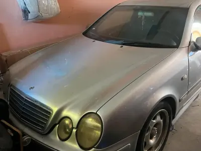 Brugt Mercedes CLK200 136 HK (100 kW) 1999 Sølv Coupe