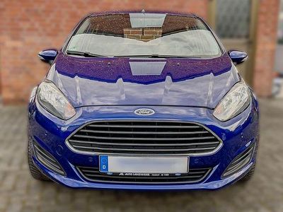 Gebraucht Ford Fiesta SYNC Edition 75 PS (55 kW) 2014 Blau Kleinwagen