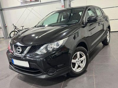 Black (m) Gebraucht 2016 Nissan Qashqai Visia SUV | 8.995 € (Fairer Preis)