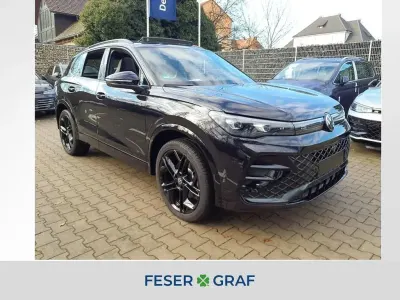 Używany VW Tiguan R-line 193 KM (141 kW) 2024 Czarny SUV