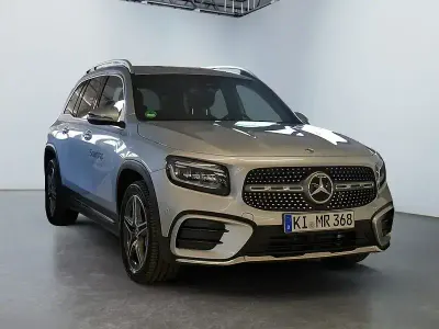 Gebraucht Mercedes GLB220 AMG 190 PS (139 kW) 2026 Schwarz SUV