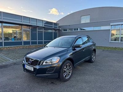 Gebraucht Volvo XC60 Pro 163 PS (119 kW) 2013 Grau SUV