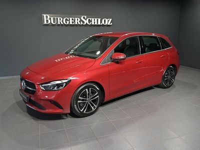 Gebraucht Mercedes B180 Progressive 136 PS (100 kW) 2025 Rot manufaktur lack manufaktur Van / Kleinbus