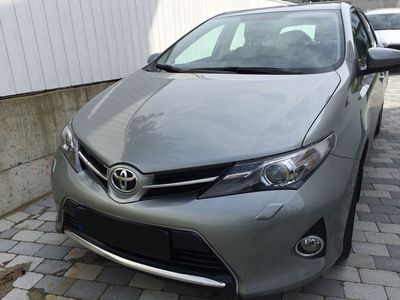 gebraucht Toyota Auris 1.4 D-4D Life Plus Navigation Sitzheizung