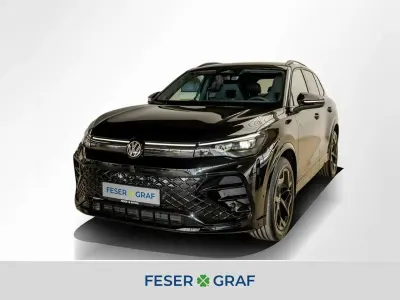 Neu VW Tiguan R-line 150 PS (110 kW) 2026 Grenadillschwarz metallic SUV