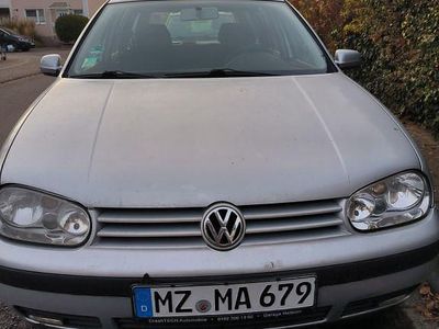 VW Golf IV