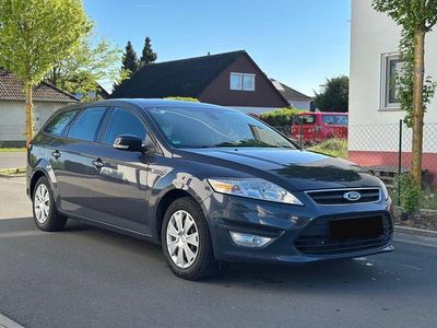 Usata Ford Mondeo Titanium 140 CV (102 kW) 2011 Blu Berlina