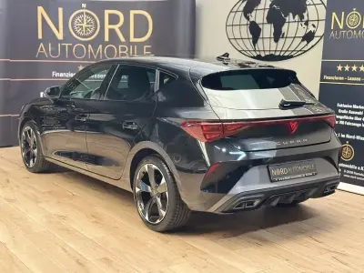 Używany Cupra Leon 150 KM (110 kW) 2025 Czarny Sedan/Limuzyna