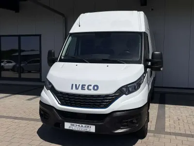 Gebraucht Iveco Daily 136 PS (100 kW) 2020 Weiß Van / Kleinbus