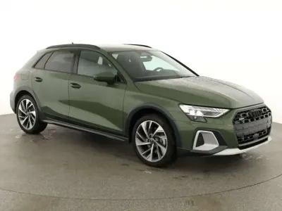 Gebraucht Audi A3 204 PS (150 kW) 2026 Distriktgrün metallic Limousine