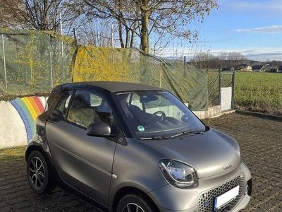 Grau Gebraucht 2021 Smart ForTwo Electric Drive Coupé | 9.250 € (Fairer Preis)