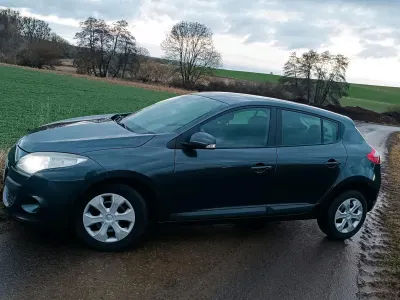 Gebraucht Renault Mégane Coupé 100 PS (73 kW) 2009 Andere farben Coupé