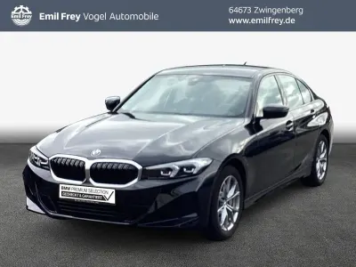 Używany BMW 330 Sport Line 245 KM (180 kW) 2023 Czarny Sedan/Limuzyna