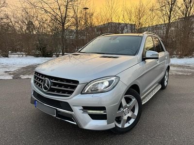 Silber Gebraucht 2012 Mercedes ML350 AMG line SUV | 21.799 € (Etwas zu teuer)