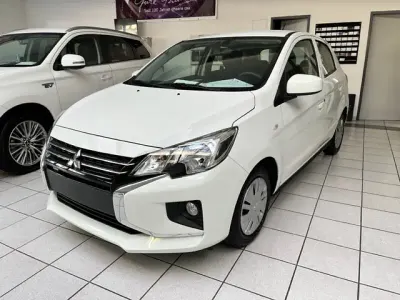 Gebraucht Mitsubishi Space Star Select 71 PS (52 kW) 2022 Weiß Kleinwagen