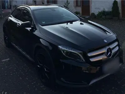 Gebraucht Mercedes GLA200 AMG line 136 PS (100 kW) 2014 Schwarz SUV