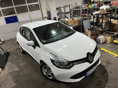 Weiß Gebraucht 2015 Renault Clio IV GT Limousine | 8.800 € (Guter Preis)