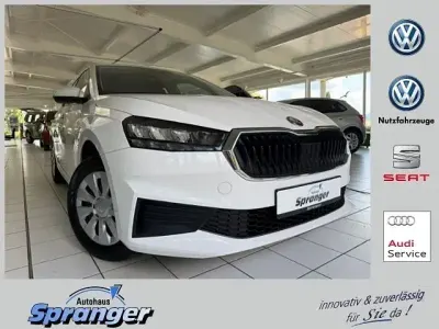 Gebraucht Skoda Fabia Active 65 PS (47 kW) 2023 Weiß Kleinwagen