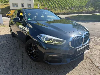 Gebraucht BMW 116 Advantage 116 PS (85 kW) 2019 Saphirschwarz Kleinwagen