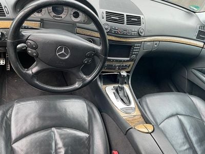 Mercedes E280