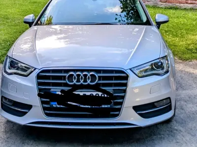 Gebraucht Audi A3 Attraction 122 PS (89 kW) 2023 Silber Limousine