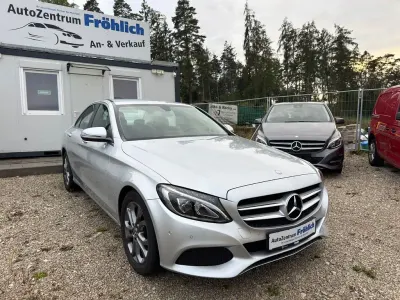 Gebraucht Mercedes C180 Avantgarde 156 PS (114 kW) 2017 Iridiumsilber Limousine