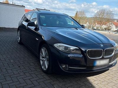 Gebraucht BMW 525 204 PS (150 kW) 2011 Blau Kombi