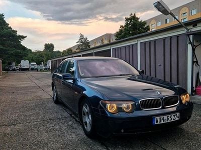 BMW 745