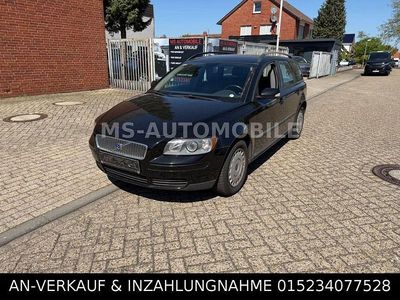 Second-hand Volvo V50 Kinetic 125 CP (91 kW) 2004 Negru Break