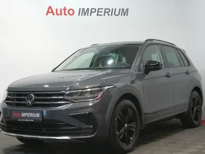 Gebraucht VW Tiguan Sportline 150 PS (110 kW) 2023 Grau SUV