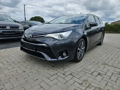 Gebraucht Toyota Avensis Business Edition 143 PS (105 kW) 2015 Schwarz Kombi